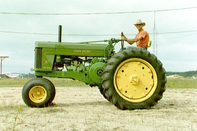 John Deere Model 70